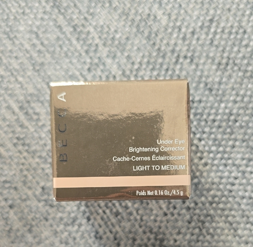 BECCA Light to Medium Brightening Corrector